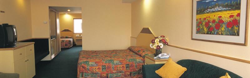Distinction Luxmore Hotel Те-Анау Экстерьер фото