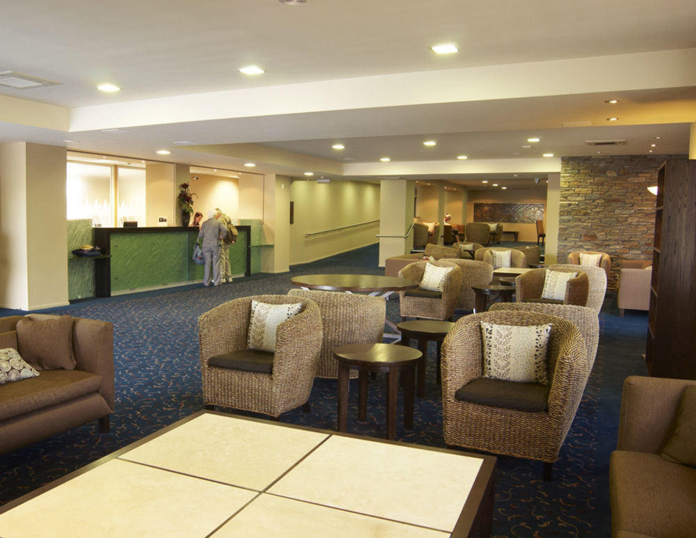 Distinction Luxmore Hotel Те-Анау Экстерьер фото